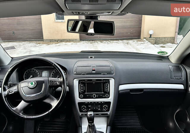Чорний Шкода Октавія, об'ємом двигуна 1.6 л та пробігом 236 тис. км за 9499 $, фото 38 на Automoto.ua