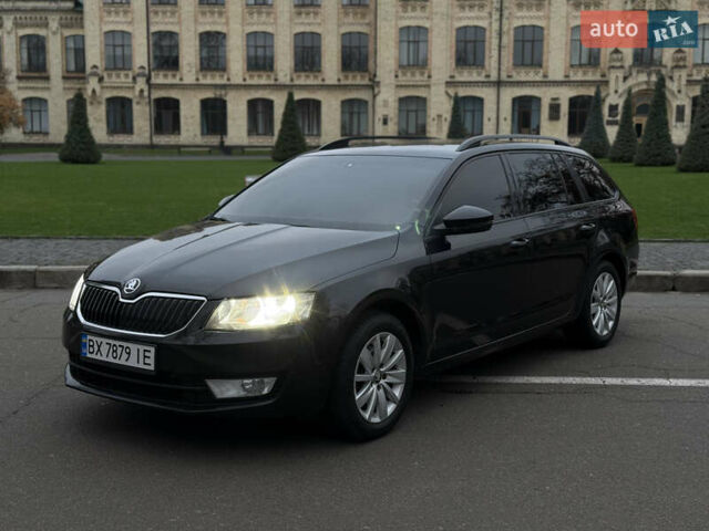 Черный Шкода Октавия, объемом двигателя 1.6 л и пробегом 330 тыс. км за 10300 $, фото 2 на Automoto.ua