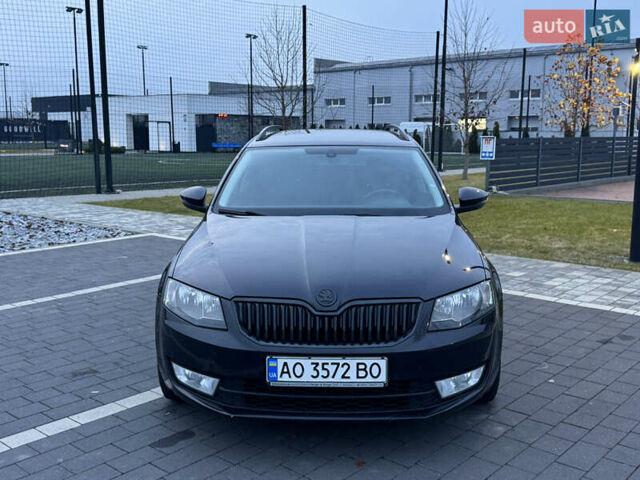 Черный Шкода Октавия, объемом двигателя 2 л и пробегом 301 тыс. км за 9999 $, фото 4 на Automoto.ua