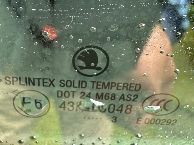 Черный Шкода Октавия, объемом двигателя 1.4 л и пробегом 246 тыс. км за 6599 $, фото 10 на Automoto.ua