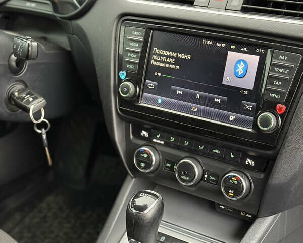 Черный Шкода Октавия, объемом двигателя 1.97 л и пробегом 260 тыс. км за 14500 $, фото 21 на Automoto.ua