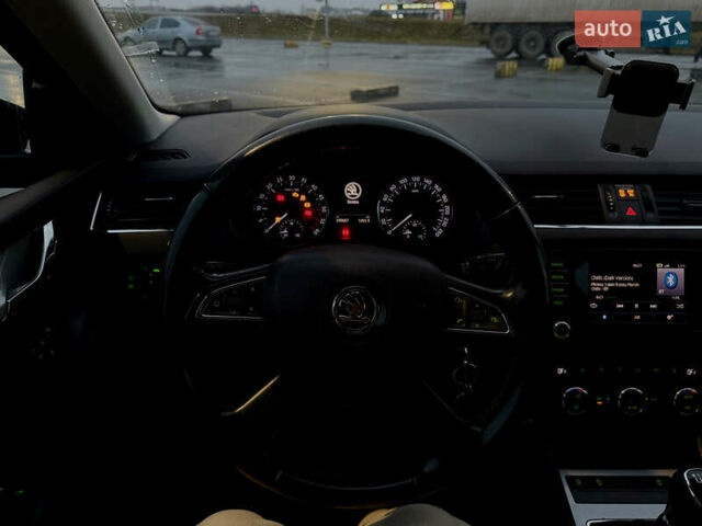 Черный Шкода Октавия, объемом двигателя 1.6 л и пробегом 335 тыс. км за 10000 $, фото 28 на Automoto.ua