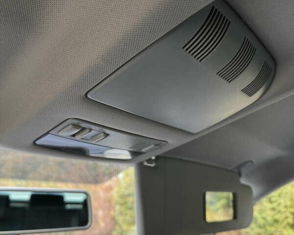 Черный Шкода Октавия, объемом двигателя 2 л и пробегом 217 тыс. км за 10550 $, фото 58 на Automoto.ua