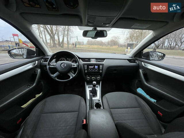 Шкода Октавия 2013 в Борисполе на Automoto.ua Черный Шкода Октавия, объемом двигателя 2 л и пробегом 355 тыс. км за 10500 $, фото 15 на Automoto.ua