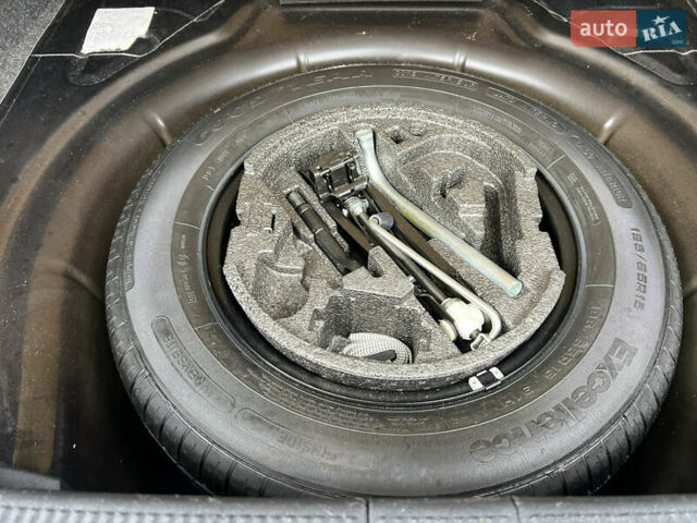 Черный Шкода Октавия, объемом двигателя 1.6 л и пробегом 238 тыс. км за 8100 $, фото 48 на Automoto.ua