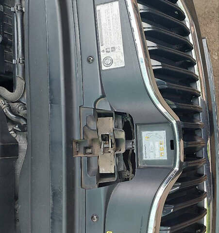 Чорний Шкода Октавія, об'ємом двигуна 1.6 л та пробігом 290 тис. км за 9999 $, фото 8 на Automoto.ua