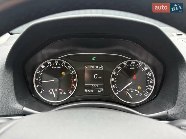 Черный Шкода Октавия, объемом двигателя 1.6 л и пробегом 207 тыс. км за 8999 $, фото 36 на Automoto.ua