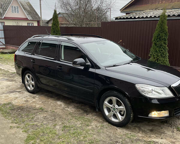 Чорний Шкода Октавія, об'ємом двигуна 1.6 л та пробігом 266 тис. км за 8000 $, фото 3 на Automoto.ua