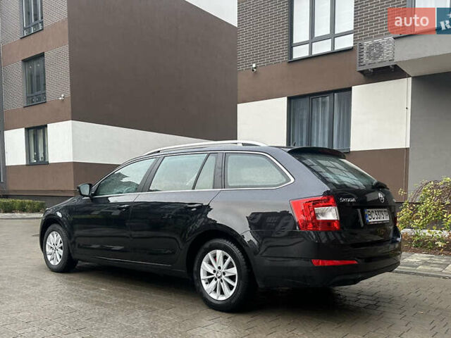 Черный Шкода Октавия, объемом двигателя 1.6 л и пробегом 240 тыс. км за 10500 $, фото 1 на Automoto.ua