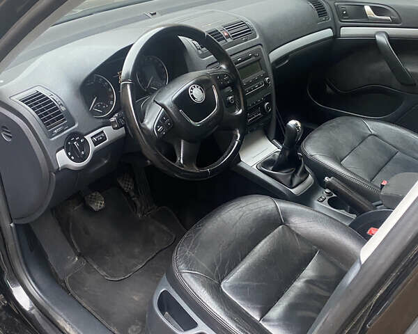 Чорний Шкода Октавія, об'ємом двигуна 1.6 л та пробігом 236 тис. км за 9000 $, фото 32 на Automoto.ua