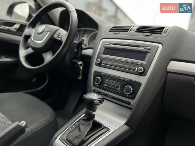 Чорний Шкода Октавія, об'ємом двигуна 1.8 л та пробігом 195 тис. км за 8900 $, фото 35 на Automoto.ua