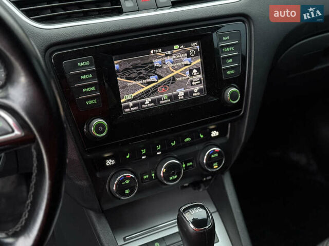 Черный Шкода Октавия, объемом двигателя 1.6 л и пробегом 330 тыс. км за 9700 $, фото 23 на Automoto.ua