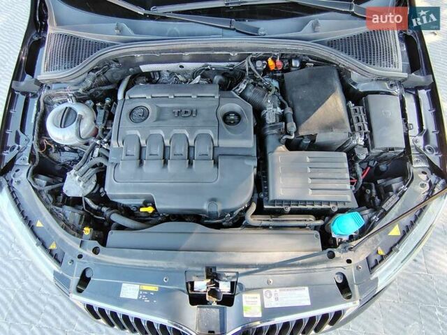 Черный Шкода Октавия, объемом двигателя 1.6 л и пробегом 252 тыс. км за 10999 $, фото 20 на Automoto.ua