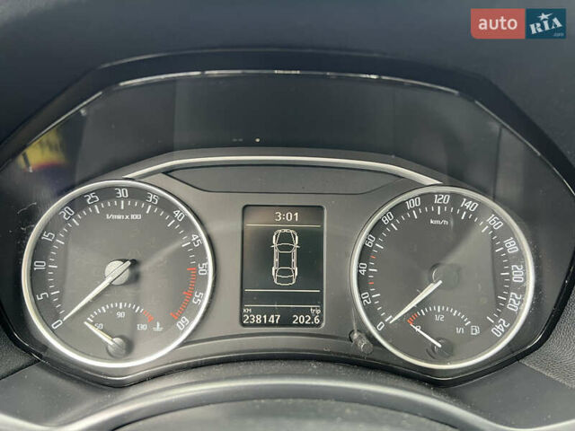 Черный Шкода Октавия, объемом двигателя 1.6 л и пробегом 238 тыс. км за 8100 $, фото 38 на Automoto.ua