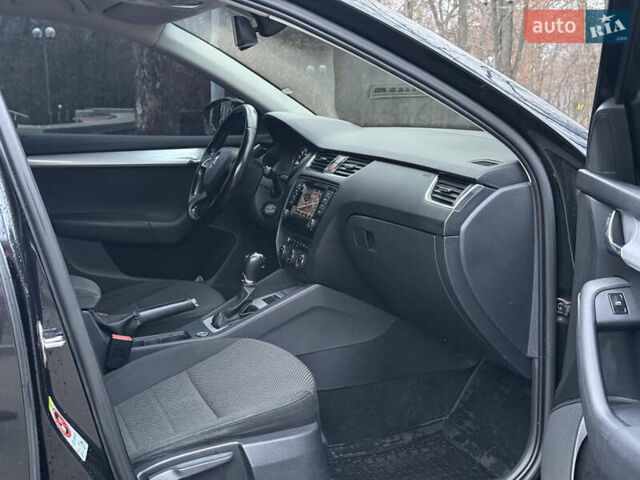 Черный Шкода Октавия, объемом двигателя 1.6 л и пробегом 330 тыс. км за 10300 $, фото 50 на Automoto.ua