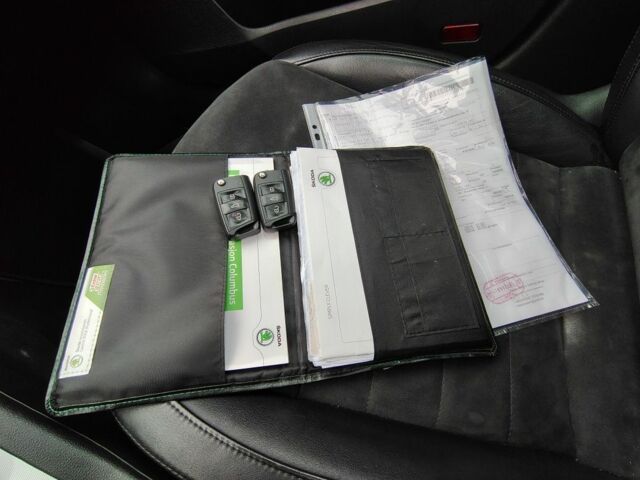 Черный Шкода Октавия, объемом двигателя 1.6 л и пробегом 252 тыс. км за 10800 $, фото 21 на Automoto.ua