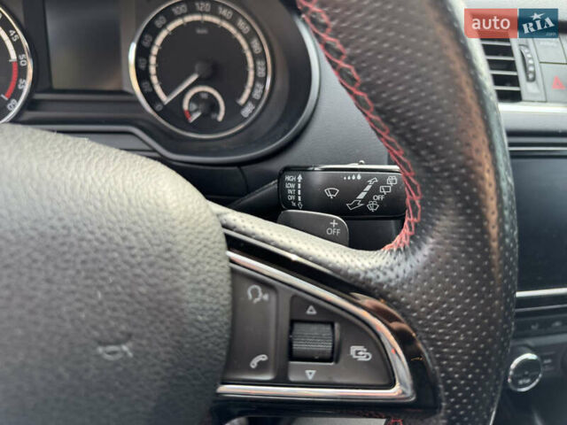 Черный Шкода Октавия, объемом двигателя 2 л и пробегом 288 тыс. км за 13500 $, фото 25 на Automoto.ua