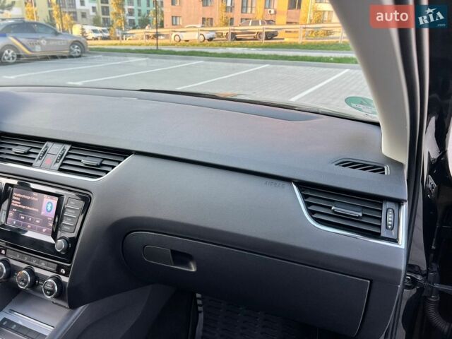 Чорний Шкода Октавія, об'ємом двигуна 1.6 л та пробігом 260 тис. км за 10400 $, фото 31 на Automoto.ua