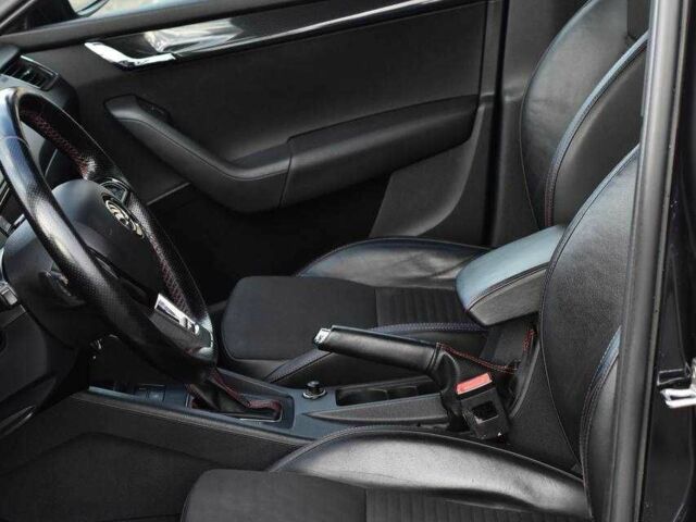 Черный Шкода Октавия, объемом двигателя 2 л и пробегом 283 тыс. км за 14750 $, фото 7 на Automoto.ua