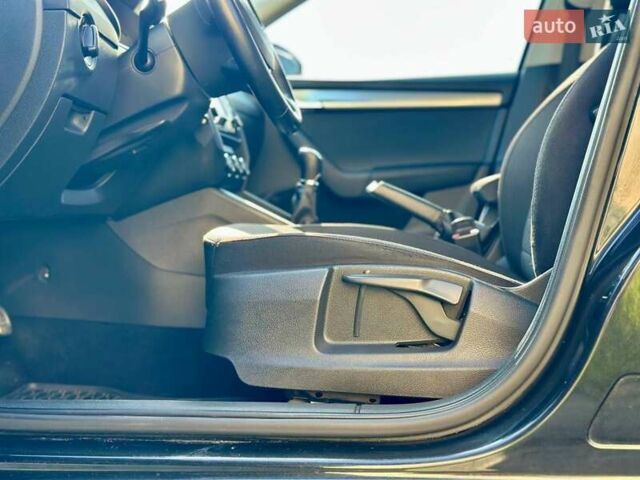 Чорний Шкода Октавія, об'ємом двигуна 2 л та пробігом 215 тис. км за 11300 $, фото 30 на Automoto.ua