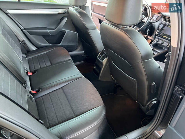 Черный Шкода Октавия, объемом двигателя 2 л и пробегом 312 тыс. км за 13500 $, фото 46 на Automoto.ua