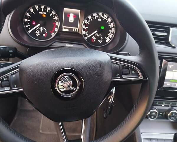 Чорний Шкода Октавія, об'ємом двигуна 1.6 л та пробігом 305 тис. км за 10300 $, фото 8 на Automoto.ua