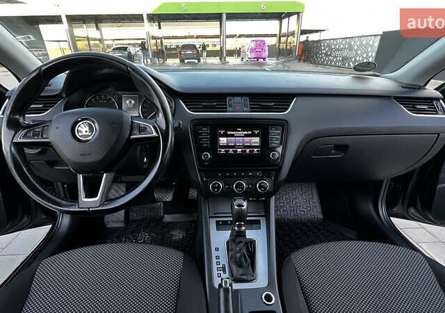 Чорний Шкода Октавія, об'ємом двигуна 1.6 л та пробігом 157 тис. км за 9999 $, фото 49 на Automoto.ua