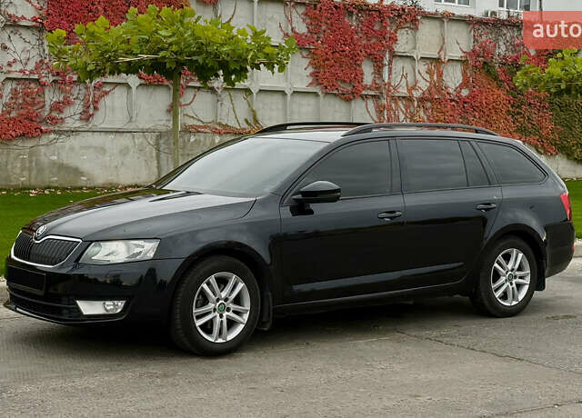 Шкода Октавия 2014 в Днепре (Днепропетровске) на Automoto.ua Черный Шкода Октавия, объемом двигателя 1.97 л и пробегом 192 тыс. км за 11500 $, фото 4 на Automoto.ua