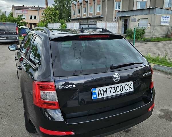 Черный Шкода Октавия, объемом двигателя 1.6 л и пробегом 243 тыс. км за 10000 $, фото 7 на Automoto.ua