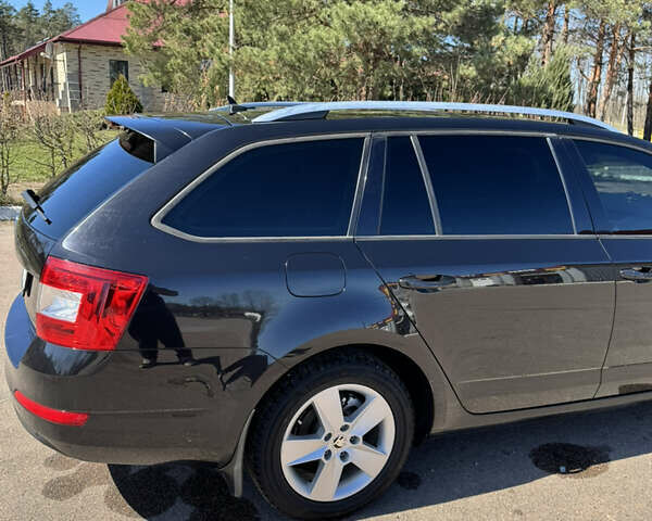 Черный Шкода Октавия, объемом двигателя 1.6 л и пробегом 275 тыс. км за 11200 $, фото 12 на Automoto.ua