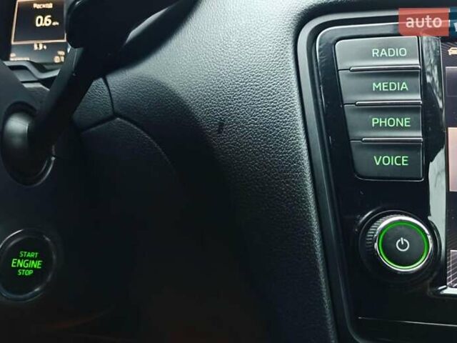 Черный Шкода Октавия, объемом двигателя 1.6 л и пробегом 343 тыс. км за 10000 $, фото 20 на Automoto.ua