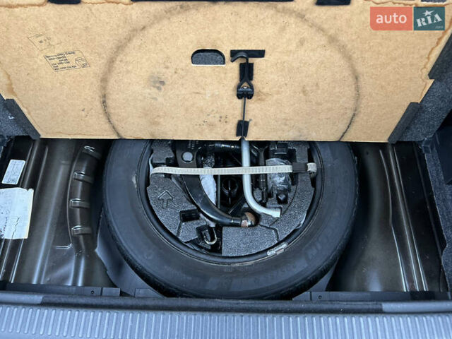 Черный Шкода Октавия, объемом двигателя 2 л и пробегом 312 тыс. км за 13500 $, фото 25 на Automoto.ua