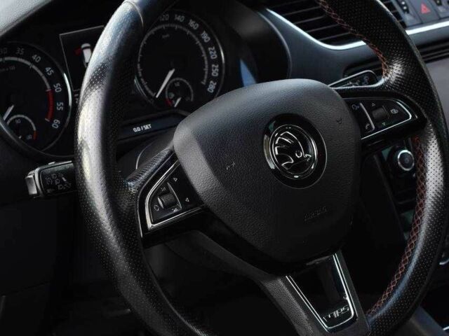 Черный Шкода Октавия, объемом двигателя 2 л и пробегом 283 тыс. км за 14750 $, фото 8 на Automoto.ua