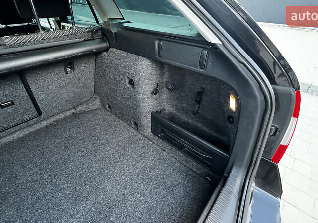 Чорний Шкода Октавія, об'ємом двигуна 1.6 л та пробігом 157 тис. км за 9999 $, фото 38 на Automoto.ua