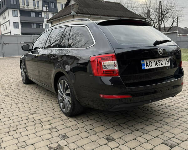 Черный Шкода Октавия, объемом двигателя 1.97 л и пробегом 318 тыс. км за 14000 $, фото 3 на Automoto.ua