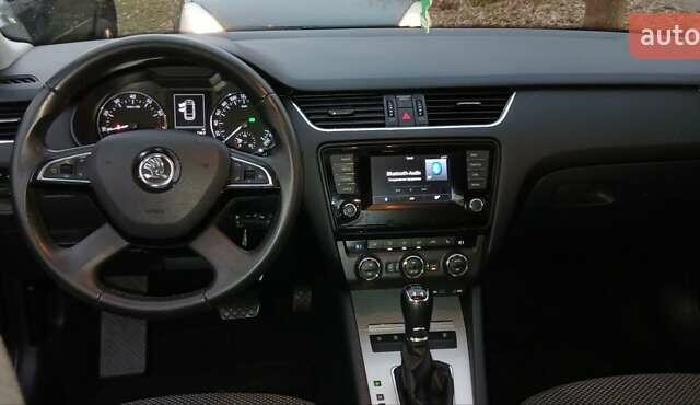 Черный Шкода Октавия, объемом двигателя 1.8 л и пробегом 260 тыс. км за 11000 $, фото 25 на Automoto.ua