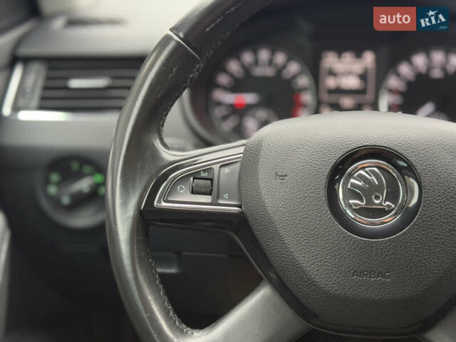 Черный Шкода Октавия, объемом двигателя 1.6 л и пробегом 232 тыс. км за 9900 $, фото 5 на Automoto.ua