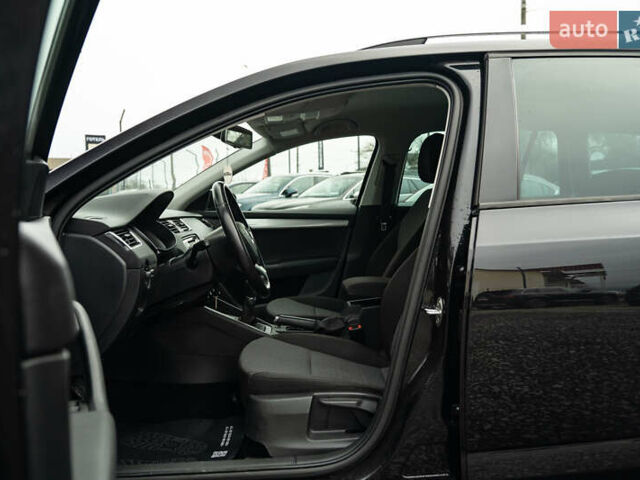 Чорний Шкода Октавія, об'ємом двигуна 1.6 л та пробігом 225 тис. км за 13400 $, фото 13 на Automoto.ua