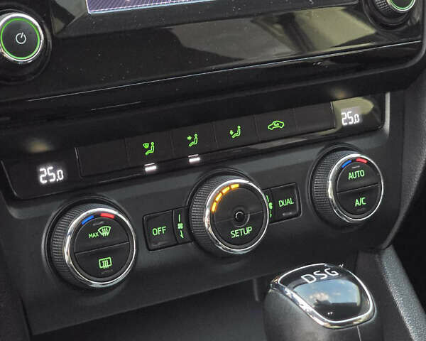 Чорний Шкода Октавія, об'ємом двигуна 1.97 л та пробігом 293 тис. км за 12900 $, фото 22 на Automoto.ua