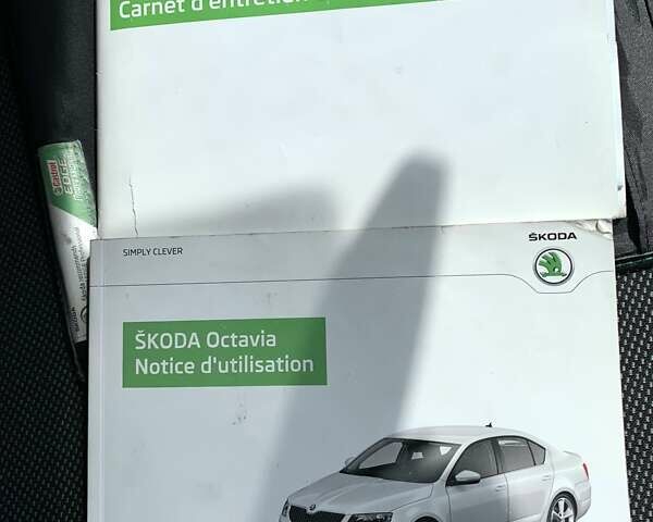 Чорний Шкода Октавія, об'ємом двигуна 1.6 л та пробігом 190 тис. км за 10500 $, фото 16 на Automoto.ua