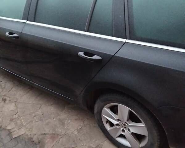 Черный Шкода Октавия, объемом двигателя 1.6 л и пробегом 266 тыс. км за 11500 $, фото 3 на Automoto.ua