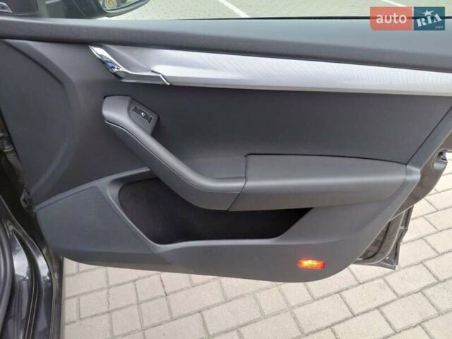 Черный Шкода Октавия, объемом двигателя 1.8 л и пробегом 231 тыс. км за 12000 $, фото 28 на Automoto.ua