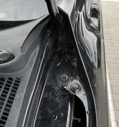 Чорний Шкода Октавія, об'ємом двигуна 1.6 л та пробігом 284 тис. км за 11750 $, фото 11 на Automoto.ua