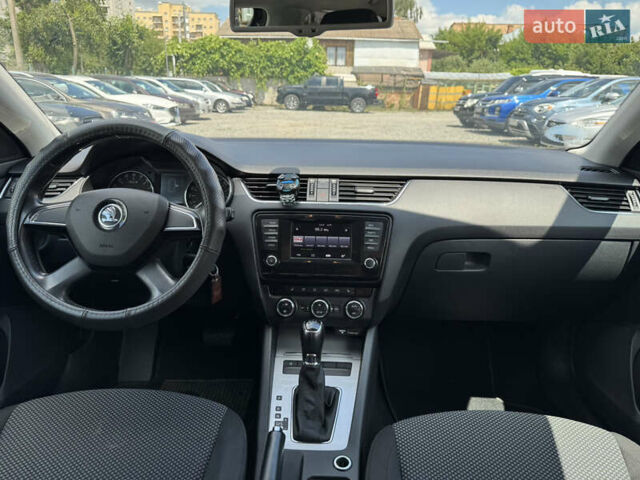 Шкода Октавия 2014 в Бердичеве на Automoto.ua Черный Шкода Октавия, объемом двигателя 1.97 л и пробегом 291 тыс. км за 10800 $, фото 16 на Automoto.ua