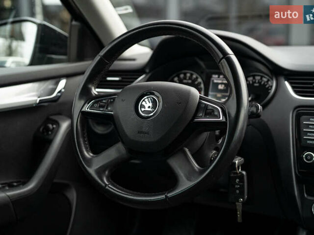 Чорний Шкода Октавія, об'ємом двигуна 1.6 л та пробігом 225 тис. км за 13400 $, фото 19 на Automoto.ua