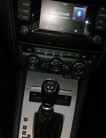 Черный Шкода Октавия, объемом двигателя 1.8 л и пробегом 260 тыс. км за 11000 $, фото 27 на Automoto.ua