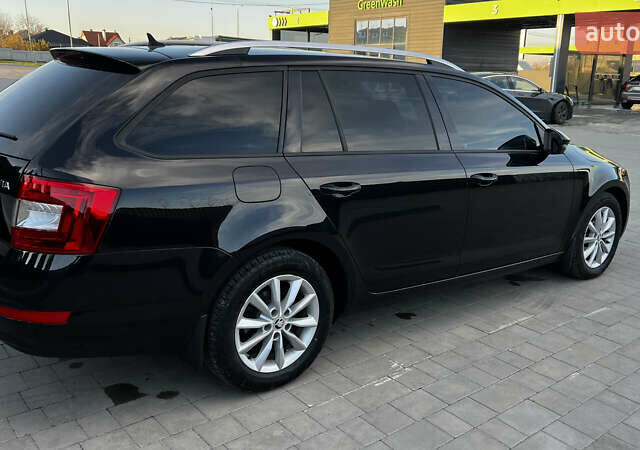 Черный Шкода Октавия, объемом двигателя 1.6 л и пробегом 158 тыс. км за 10000 $, фото 18 на Automoto.ua