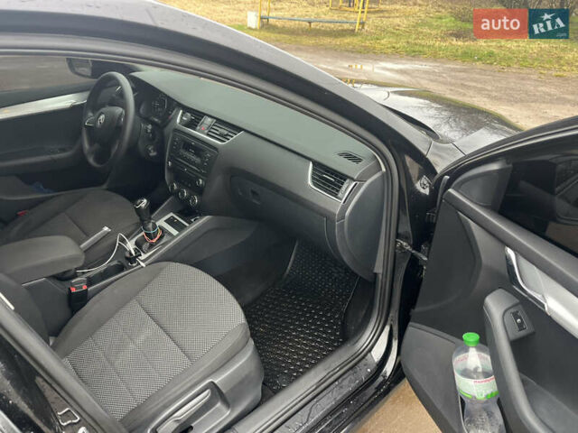 Черный Шкода Октавия, объемом двигателя 2 л и пробегом 296 тыс. км за 11800 $, фото 23 на Automoto.ua