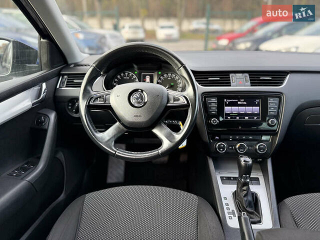 Черный Шкода Октавия, объемом двигателя 1.6 л и пробегом 218 тыс. км за 11950 $, фото 17 на Automoto.ua