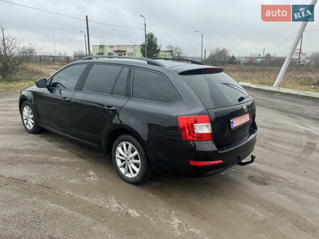 Черный Шкода Октавия, объемом двигателя 2 л и пробегом 296 тыс. км за 11800 $, фото 4 на Automoto.ua